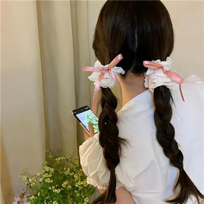 弱比少男闯女校